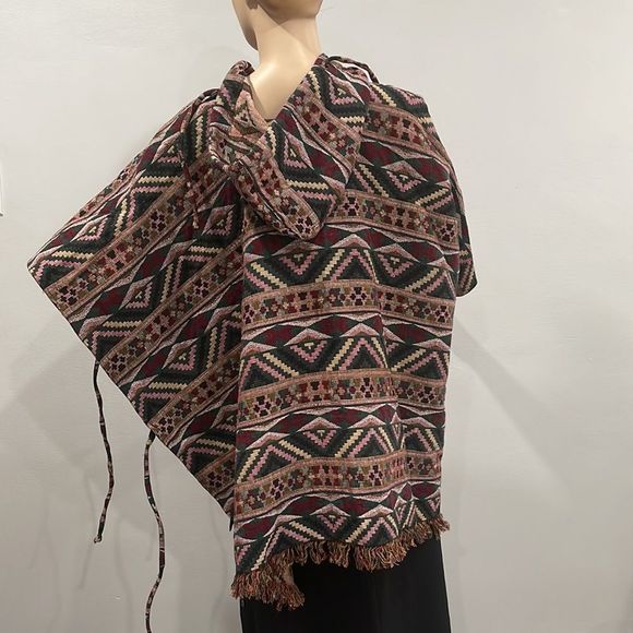 Vintage Boho Hooded Poncho - Picture 10 of 16